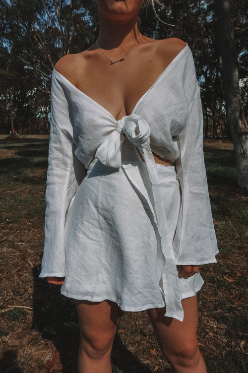 The Lulu Linen Mini Skirt in Crisp White